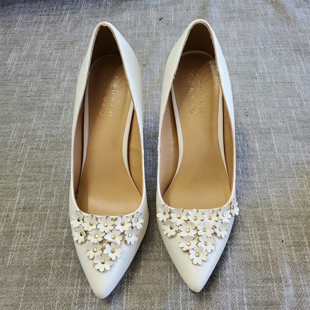 LC Lauren Conrad Petal High Heels